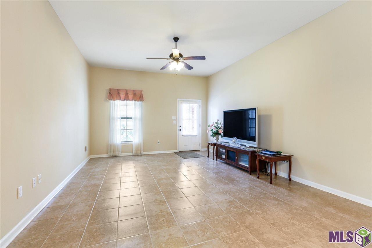 8604 Abertay Avenue Baton Rouge, LA 70820 - Photo 2 of 10