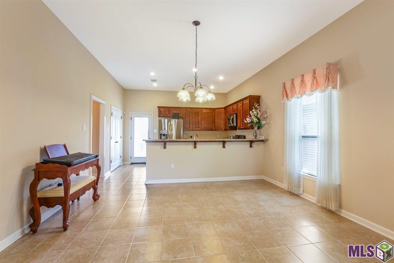 8604 Abertay Avenue Baton Rouge, LA 70820 - Photo 3 of 10