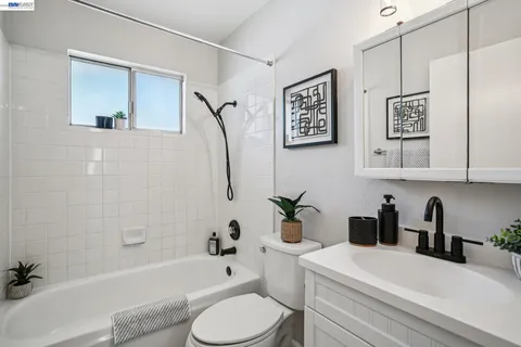 $478,000 | 2297 Medallion Drive, Unit 4, Union City, CA 94587