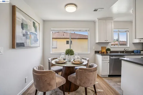 $478,000 | 2297 Medallion Drive, Unit 4, Union City, CA 94587