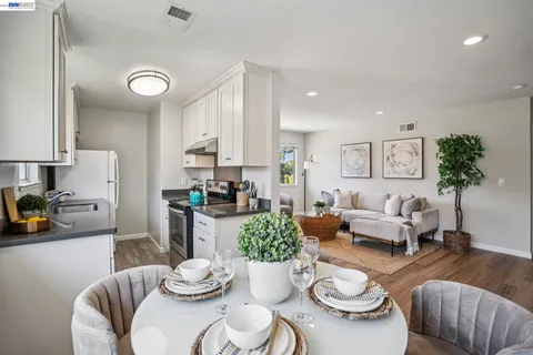 $478,000 | 2297 Medallion Drive, Unit 4, Union City, CA 94587