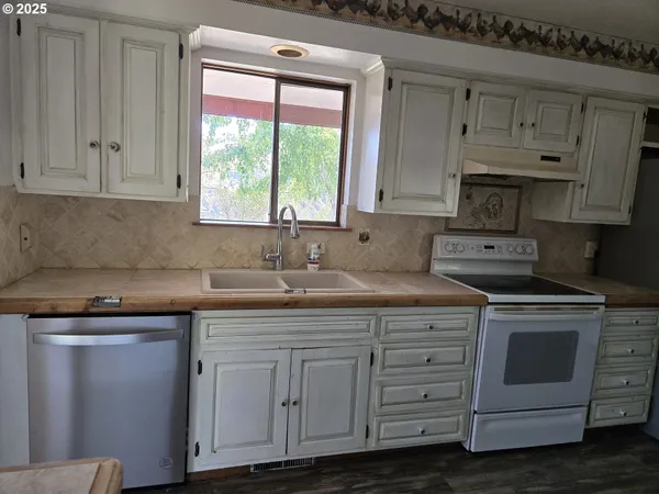 $295,000 | 801 Ferguson Road, John Day, OR 97845