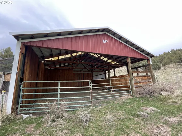 $295,000 | 801 Ferguson Road, John Day, OR 97845