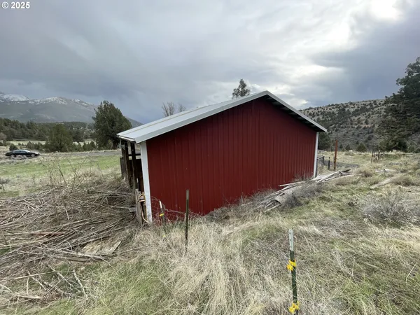 $295,000 | 801 Ferguson Road, John Day, OR 97845