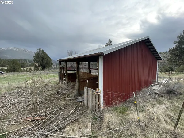 $295,000 | 801 Ferguson Road, John Day, OR 97845