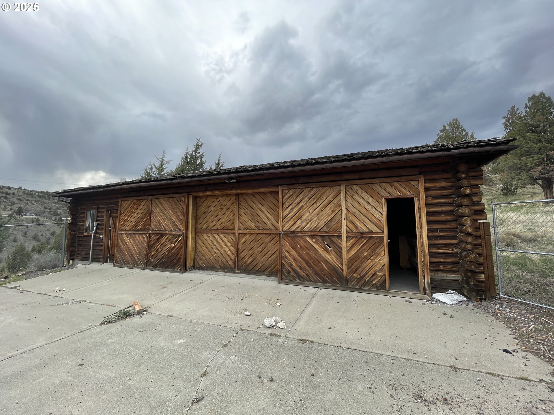 801 Ferguson Road John Day, OR 97845 - Photo 41 of 43 a view of a backyard