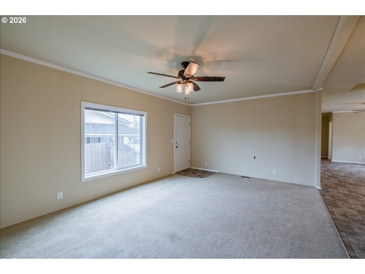 200 Market Street Lebanon, OR 97355 - Photo 4 of 39