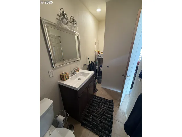 $450,000 | 70834 Devore Arm Road, Lakeside, OR 97449