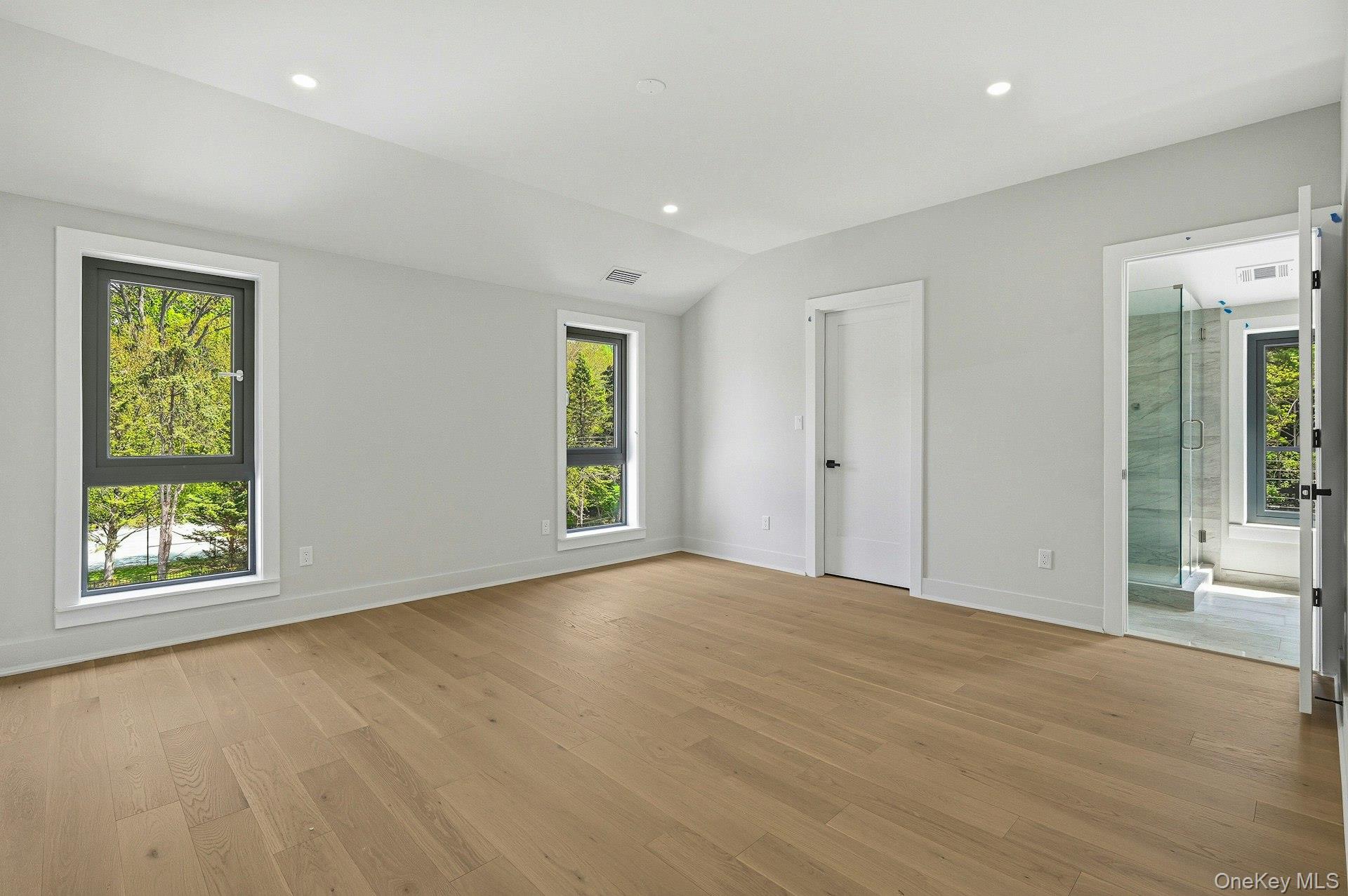 29 Soundview Lane Sands Point, NY 11050 - Photo 26 of 38
