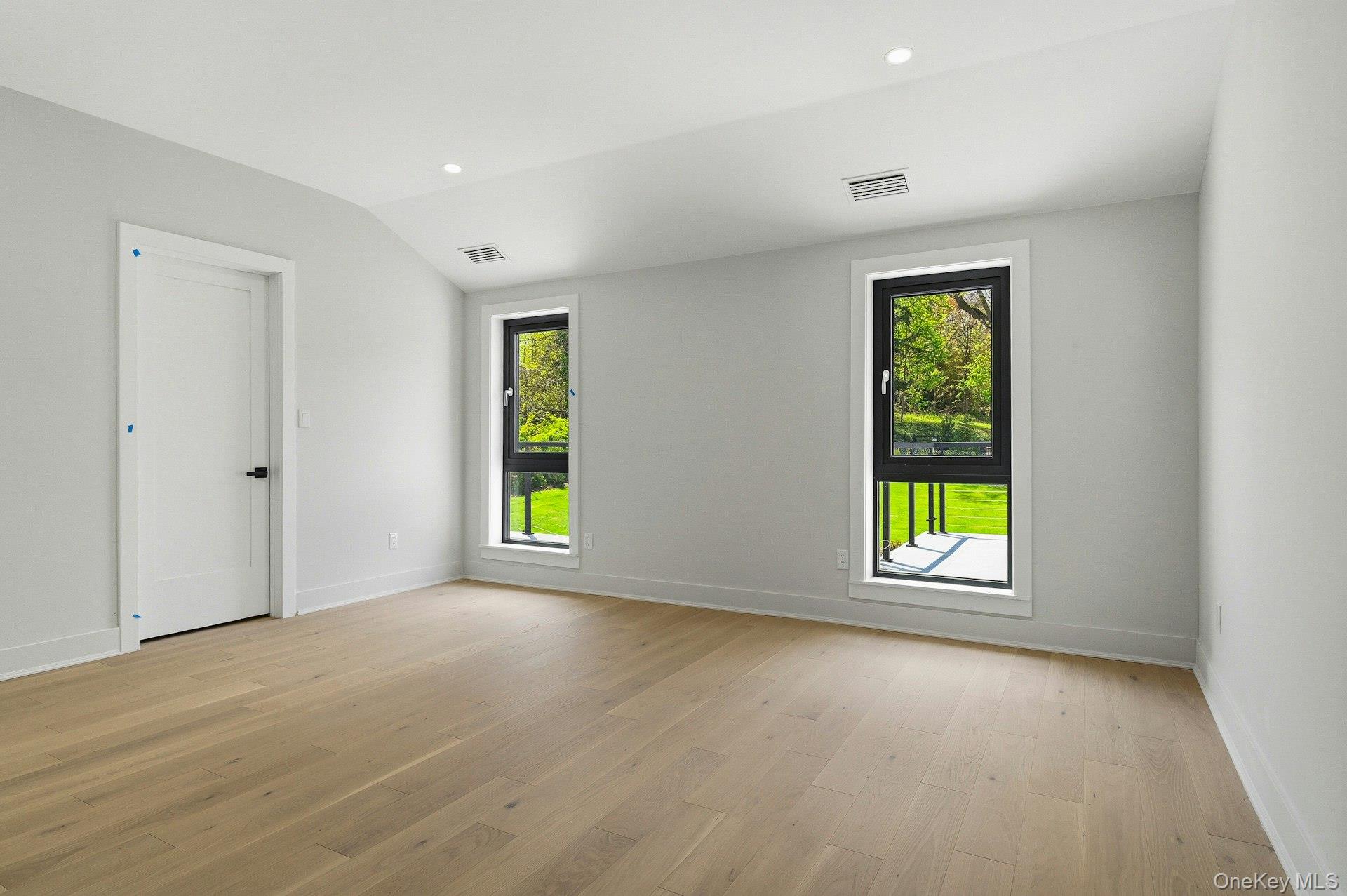 29 Soundview Lane Sands Point, NY 11050 - Photo 29 of 38