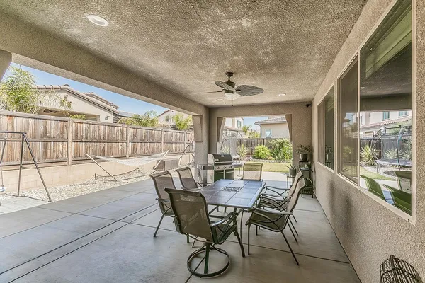 $799,950 | 877 Treasure Hills Drive, Madera, CA 93636