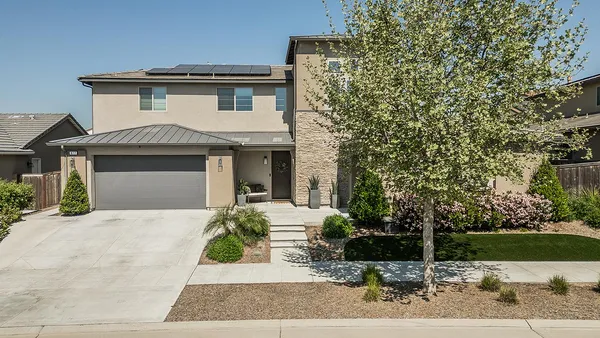 $799,950 | 877 Treasure Hills Drive, Madera, CA 93636
