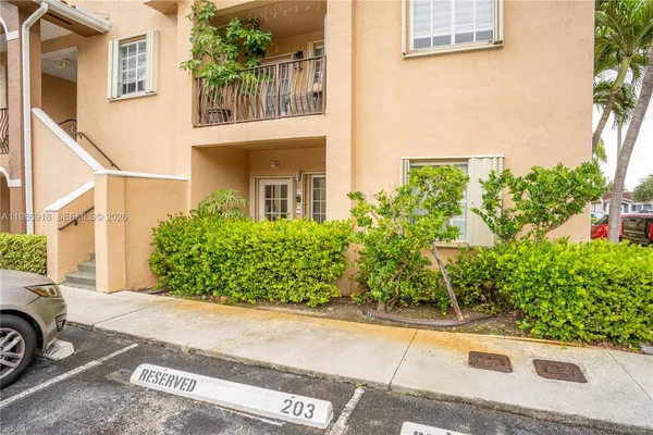 $375,000 | 17425 Northwest 75th Place, Unit 101, Hialeah, FL 33015