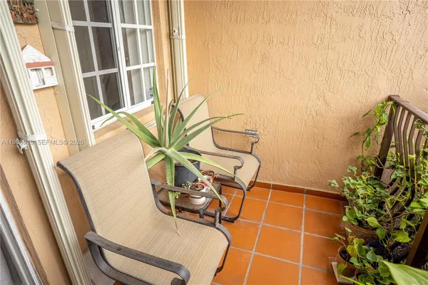 $375,000 | 17425 Northwest 75th Place, Unit 101, Hialeah, FL 33015