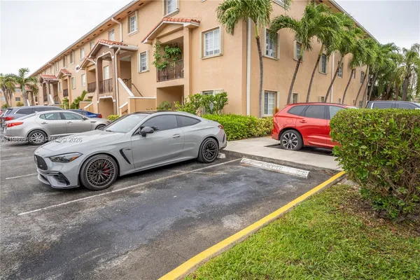 $375,000 | 17425 Northwest 75th Place, Unit 101, Hialeah, FL 33015