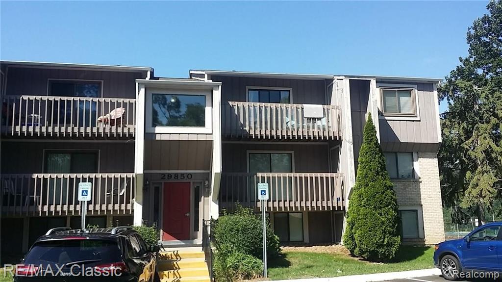 29850 West Twelve Mile Road, Unit 507 Farmington, MI 48334 - Photo 1 of 22