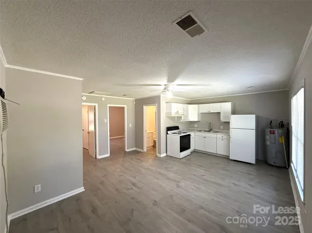 $895 | 609 West Davidson Avenue, Unit C, Gastonia, NC 28052