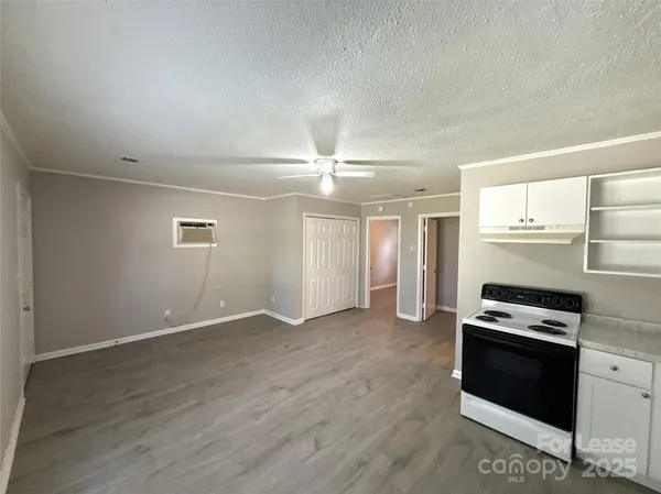 $850 | 609 West Davidson Avenue, Unit C, Gastonia, NC 28052