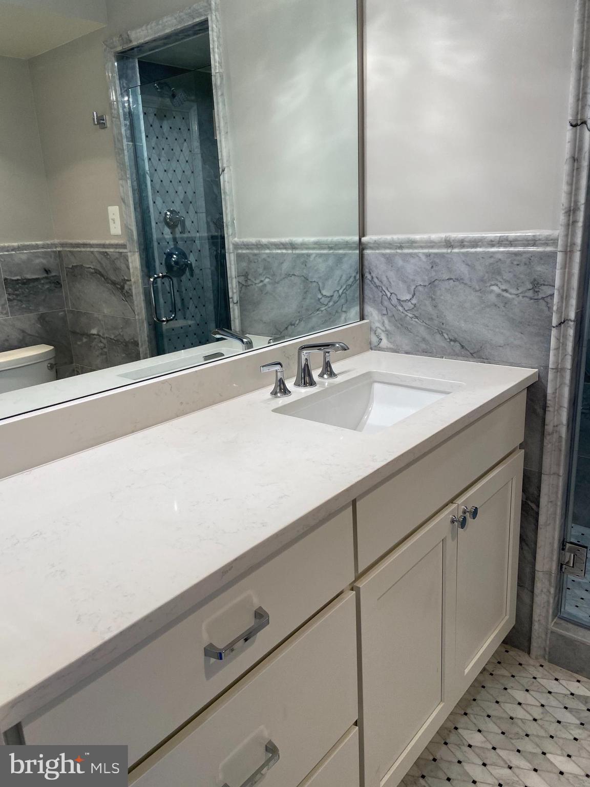 5101 River Road, Unit 1201 Bethesda, MD 20816 - Photo 16 of 33