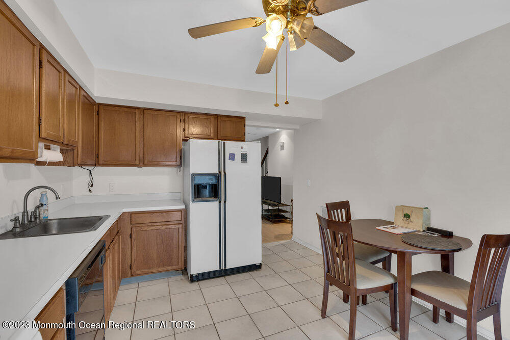 619 Sandra Place Brick, NJ 08724 - Photo 5 of 12 012_dsc07172