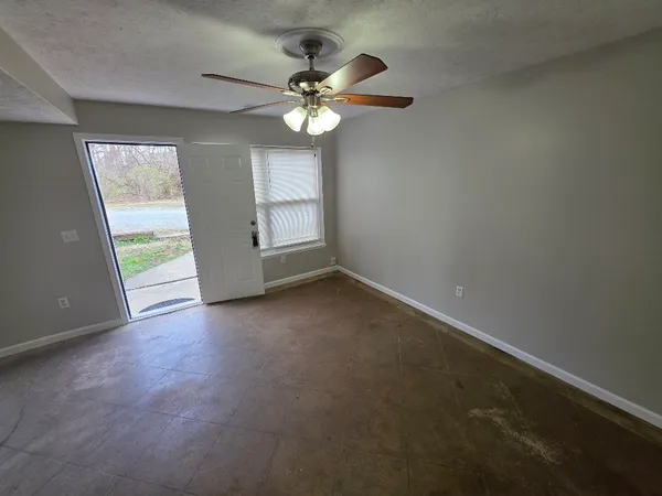 $1,425 | 111 Ellis Lane, Unit B, Goodlettsville, TN 37072