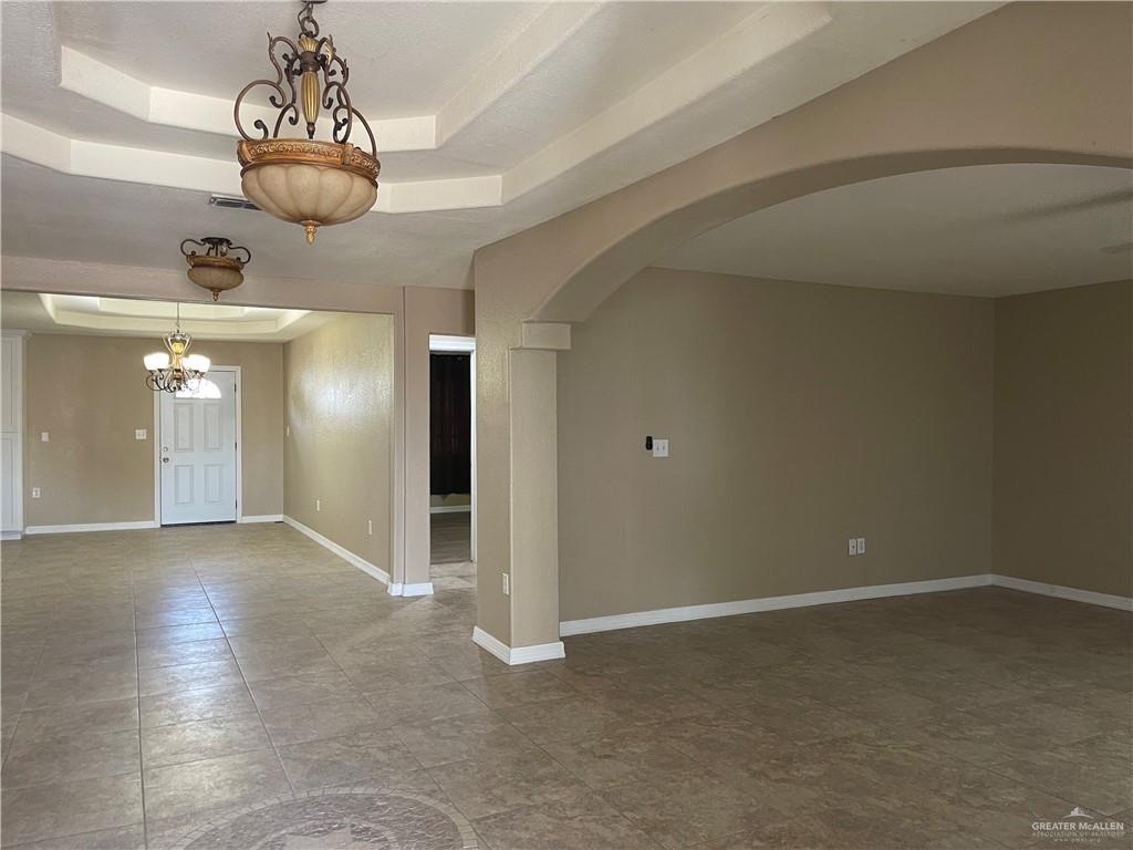 8006 Senecio Street Mission, TX 78574 - Photo 5 of 31 en view interior of a house