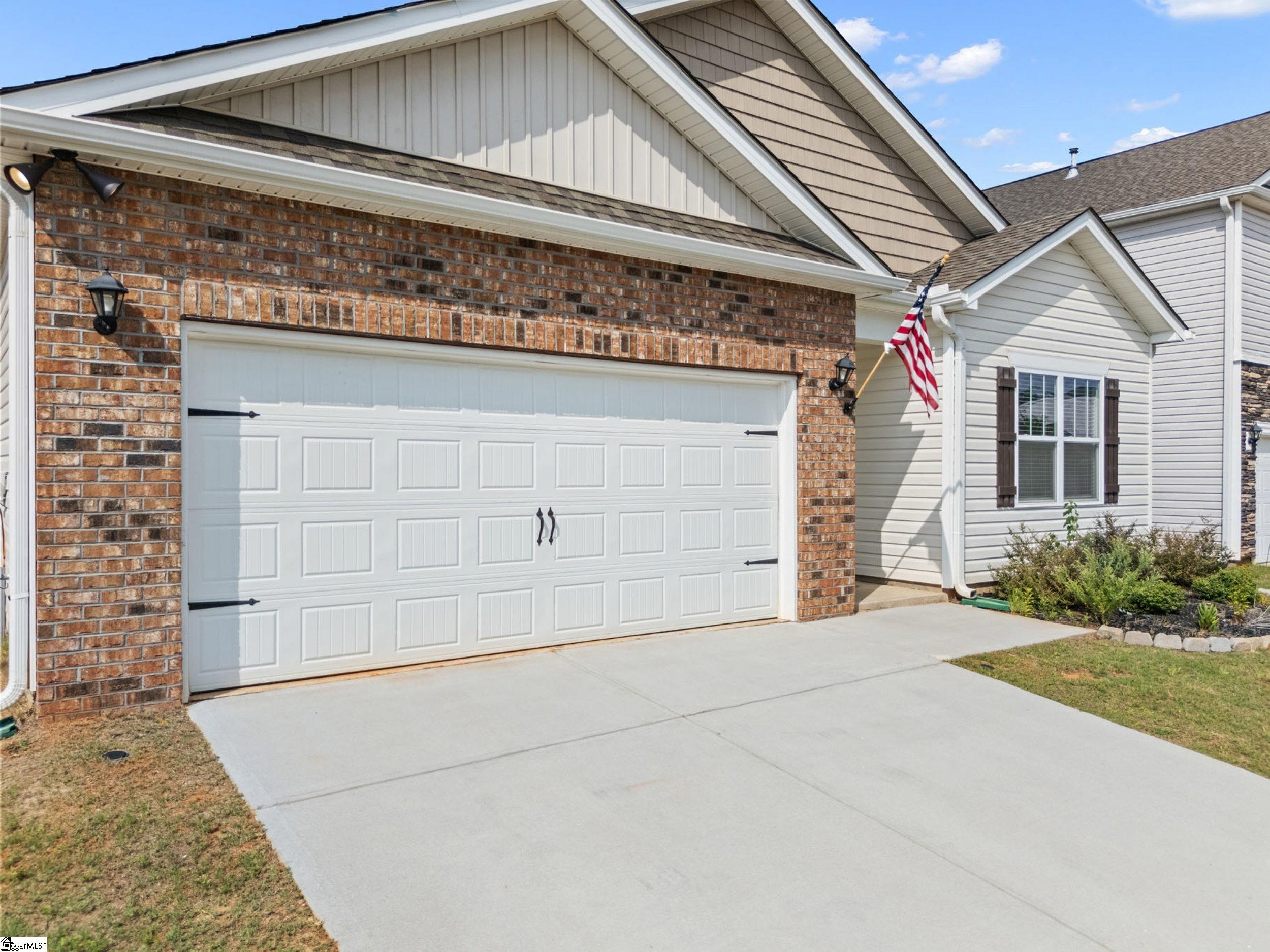 63 Oak Edge Lane Greer, SC 29651 - Photo 4 of 41
