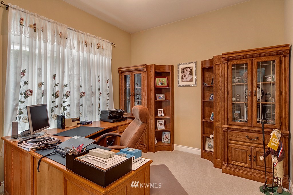16630 Southeast 167th Street Renton, WA 98058 - Photo 3 of 21