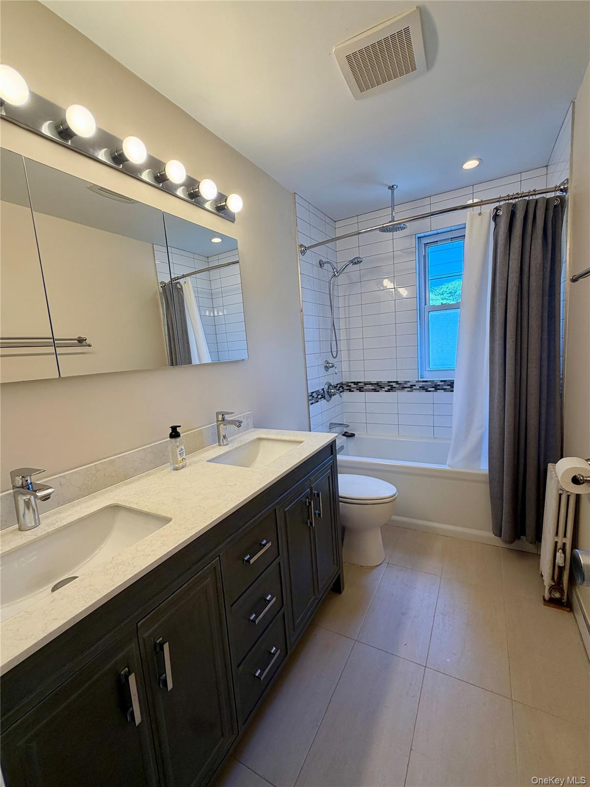 193-23 Station Road Queens, NY 11358 - Photo 8 of 20