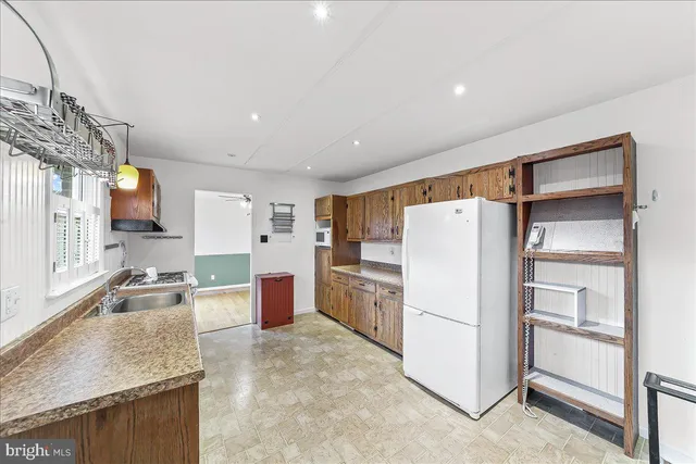 $409,000 | 206 Werden Drive, New Castle, DE 19720