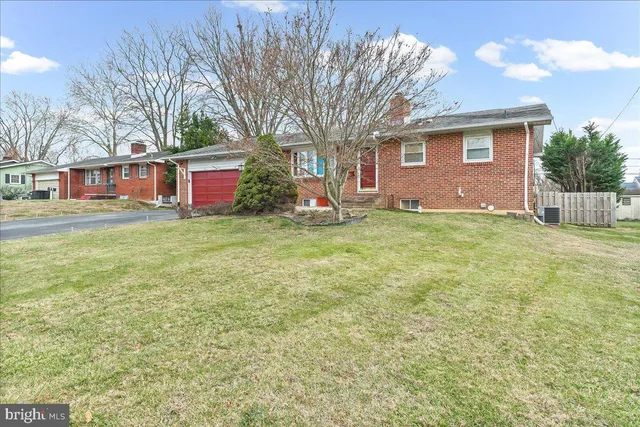 $409,000 | 206 Werden Drive, New Castle, DE 19720