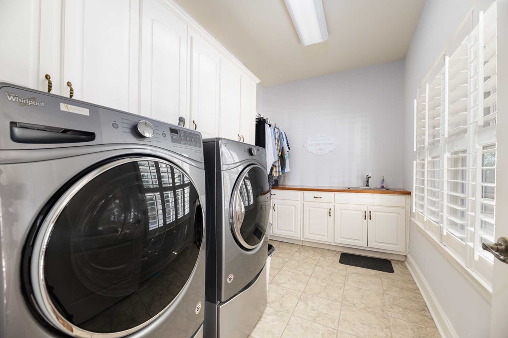 306 Cascade Road Columbus, GA 31904 - Photo 34 of 67 Laundry Room