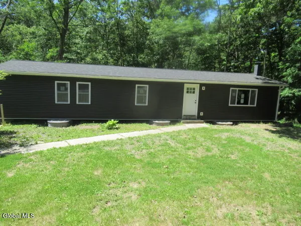 $185,000 | 221 Jarvis Road South, Ravena, NY 12143