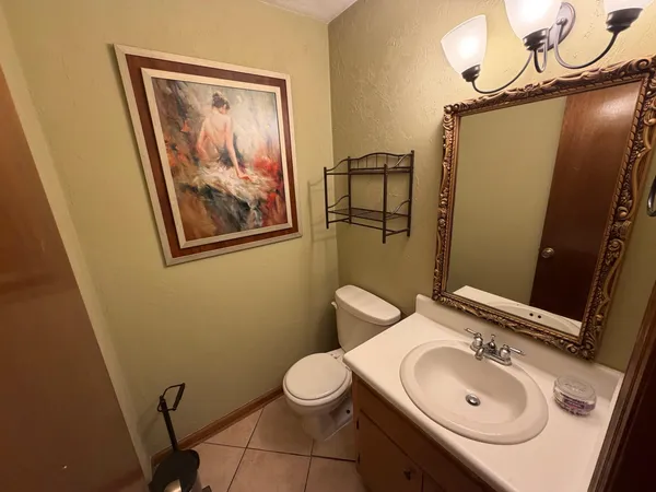 $2,050 | 3207 Shamrock Street East, Unit 33, Tallahassee, FL 32309