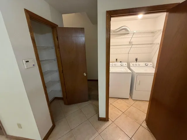 $2,050 | 3207 Shamrock Street East, Unit 33, Tallahassee, FL 32309