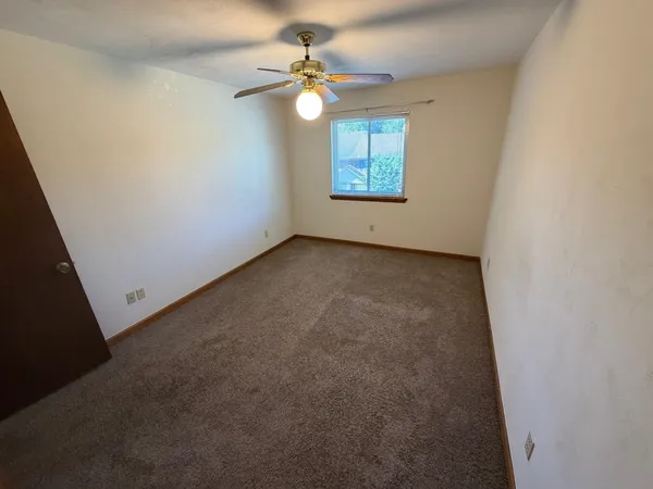 $2,050 | 3207 Shamrock Street East, Unit 33, Tallahassee, FL 32309