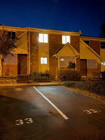 $2,050 | 3207 Shamrock Street East, Unit 33, Tallahassee, FL 32309