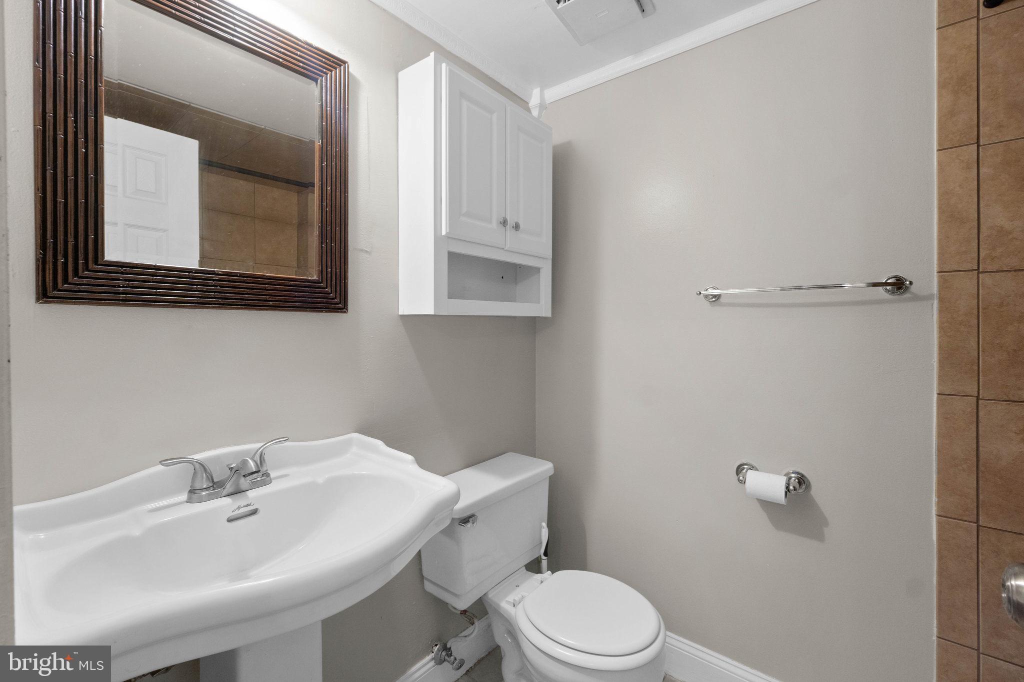 11661 Stoneview Square, Unit 1B Reston, VA 20191 - Photo 13 of 37 Gallery Image 13