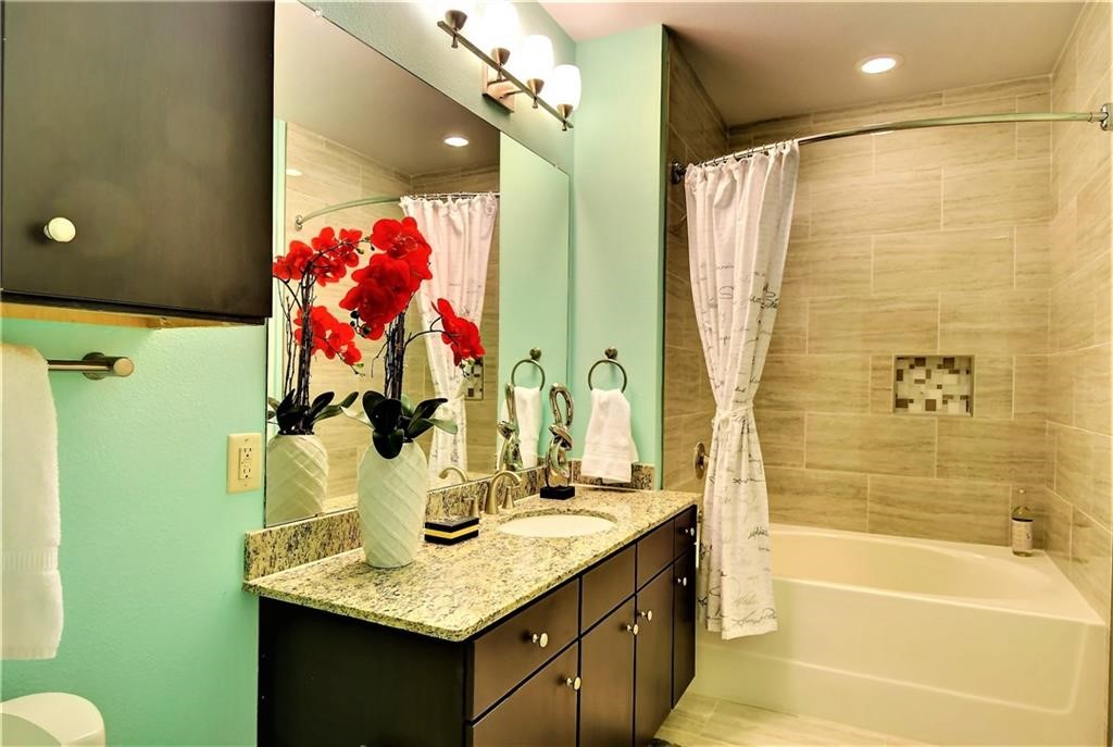 1900 Barton Springs Road, Unit 3048 Austin, TX 78704 - Photo 19 of 34