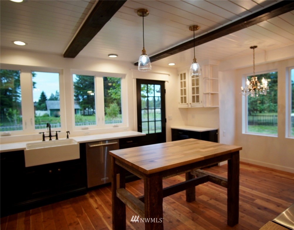 7548 Littlerock Road Southwest Olympia, WA 98512 - Photo 7 of 32 Gallery Image 7