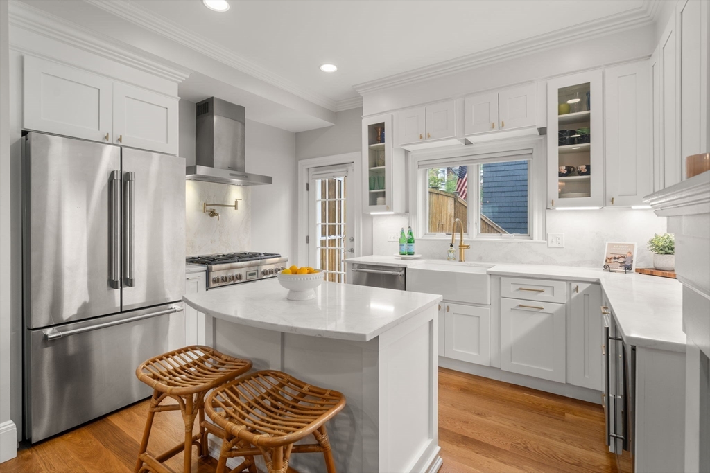 2 Lexington Street Boston, MA 02129 - Photo 2 of 21