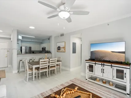 $3,370 | 1803 North Flagler Drive, Unit 213, West Palm Beach, FL 33407