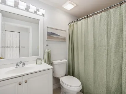 $3,370 | 1803 North Flagler Drive, Unit 213, West Palm Beach, FL 33407