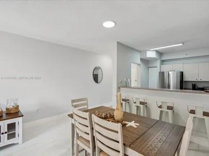 $3,370 | 1803 North Flagler Drive, Unit 213, West Palm Beach, FL 33407