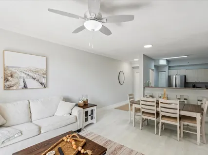 $3,370 | 1803 North Flagler Drive, Unit 213, West Palm Beach, FL 33407