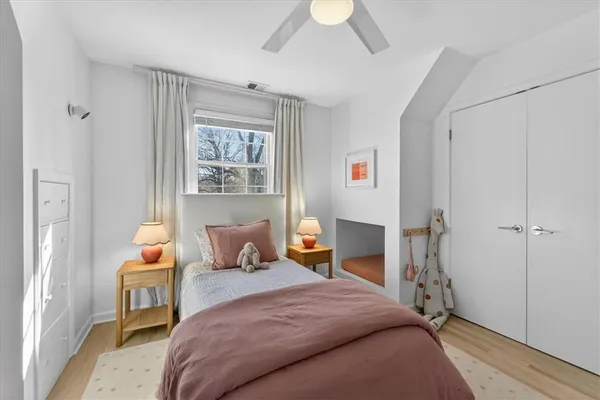 $699,950 | 2902 West 71st Terrace, Prairie Village, KS 66208