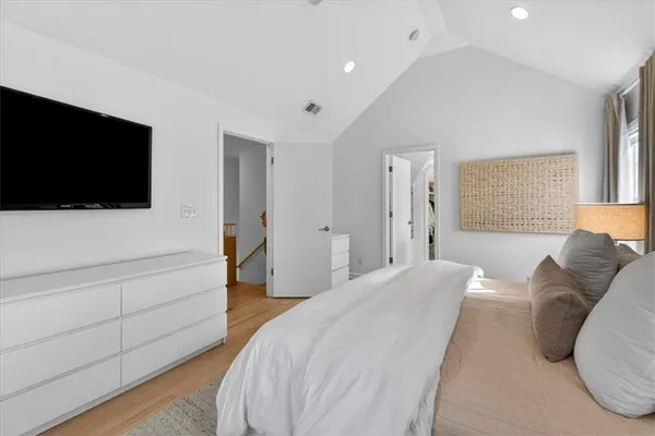 $699,950 | 2902 West 71st Terrace, Prairie Village, KS 66208