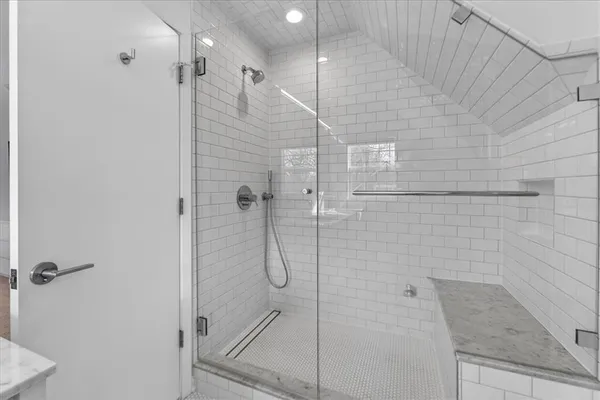 $699,950 | 2902 West 71st Terrace, Prairie Village, KS 66208