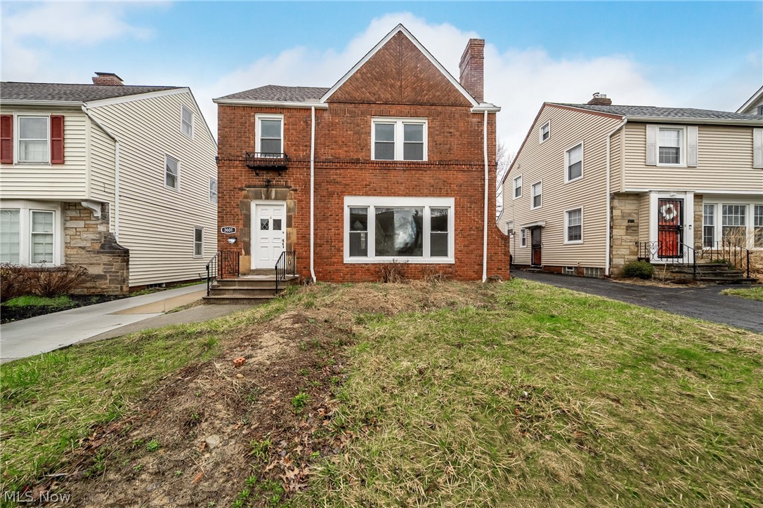3601 Tullamore Road Cleveland, OH 44118 - Photo 1 of 49