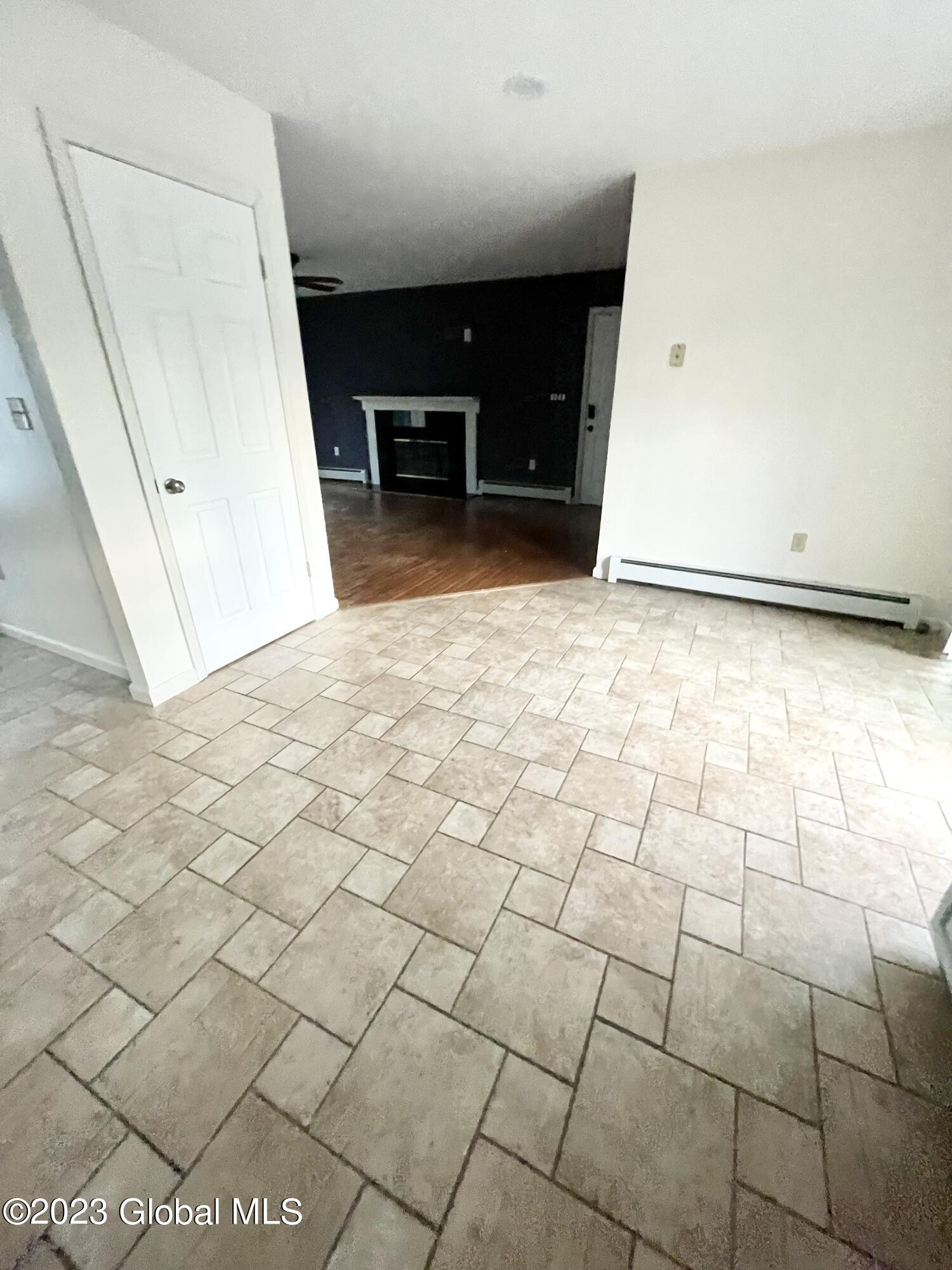 51 Oak Tree Circle Queensbury, NY 12804 - Photo 15 of 36 IMG-9364